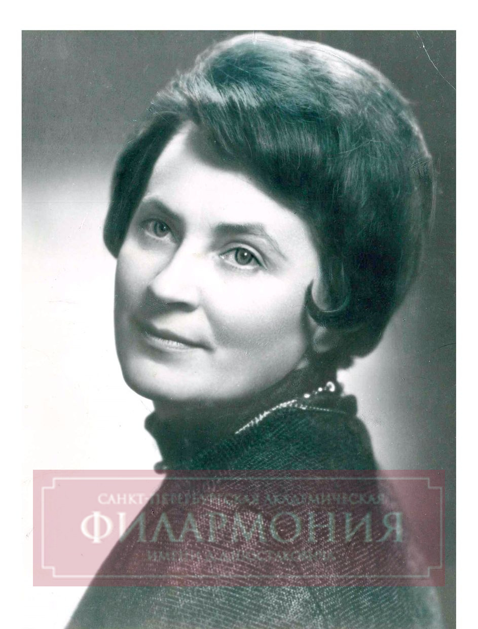 Нина Исакова